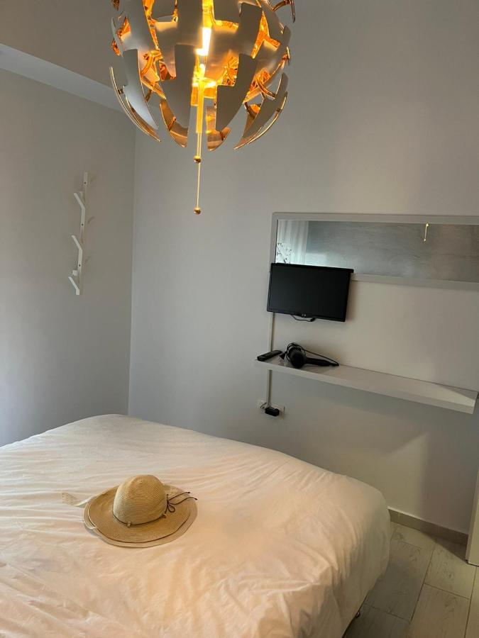 Holiday Apartment Glyfada Athen Eksteriør bilde